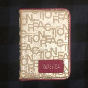 Like new ! Kenneth Cole reaction phone wallet